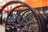 s1200_Factor_727_Enduro_Carbon_Wheels.jpg