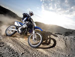 2009-YZ85LW-action-02_tcm85-256019.jpg